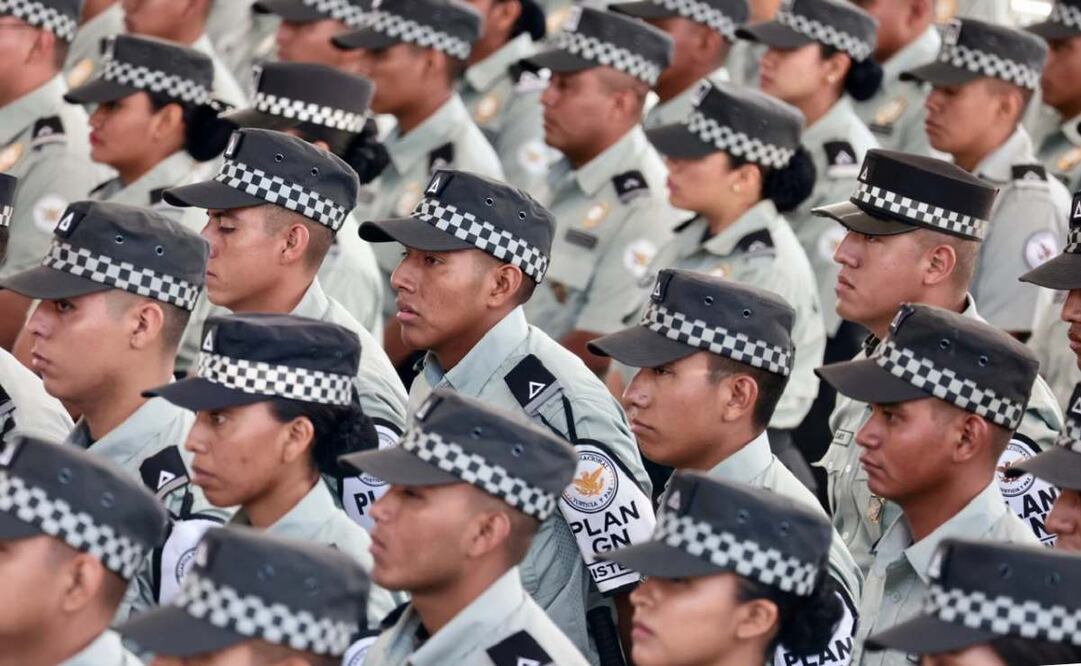 Del 1 de septiembre de 2023 al 30 de junio de 2024, la GN detuvo a seis mil 934 personas; aseguró 593 armas cortas y mil 125 largas; la incautación de 271 mil 423 cartuchos, 15 mil 549 cargadores y tres mil 795 vehículos. Foto: Presidencia