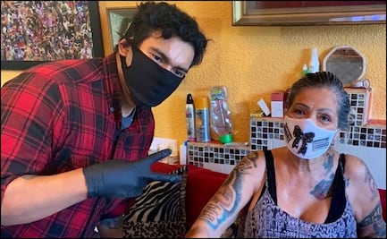 La madre del Hijo del Fantasma se tatúa el campeonato de su hijo