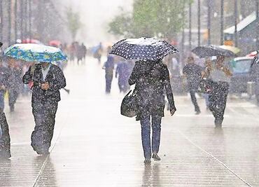 Lluvia golpea a la ciudad de Puebla