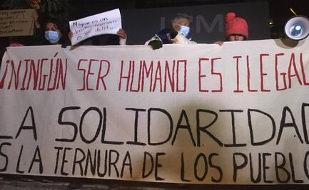 Desde manifestación en el INM, migrantes amagan con plantarse en Palacio Nacional
