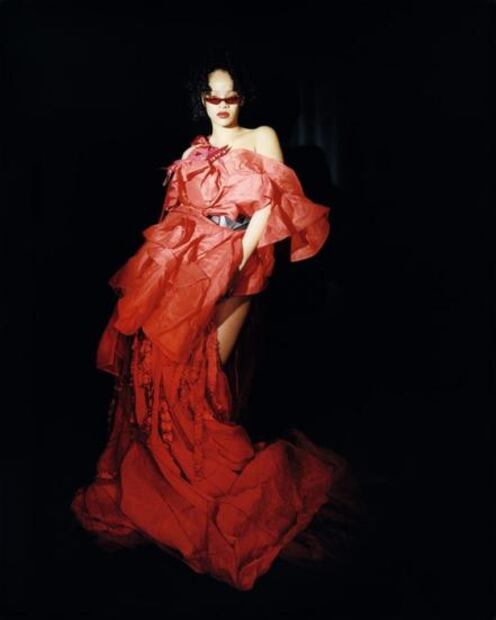 Conoce al diseñador de los famosos mini-lentes de Rihanna