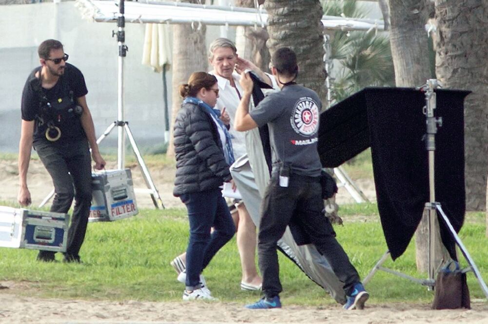 La serie que protagoniza Banderas (blanco) es grabada en España y Marruecos. (EFE)