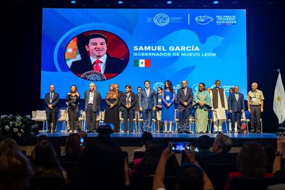 Samuel García inaugura Cumbre Mundial de Premios Nobel por la Paz