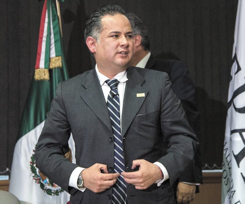 El titular de la UIF, Santiago Nieto, explicó que los riesgos del lavado de din e ro son la delincuencia y la introducción de esos recursos en el sistema financiero. Foto: ARCHIVO EL UNIVERSAL