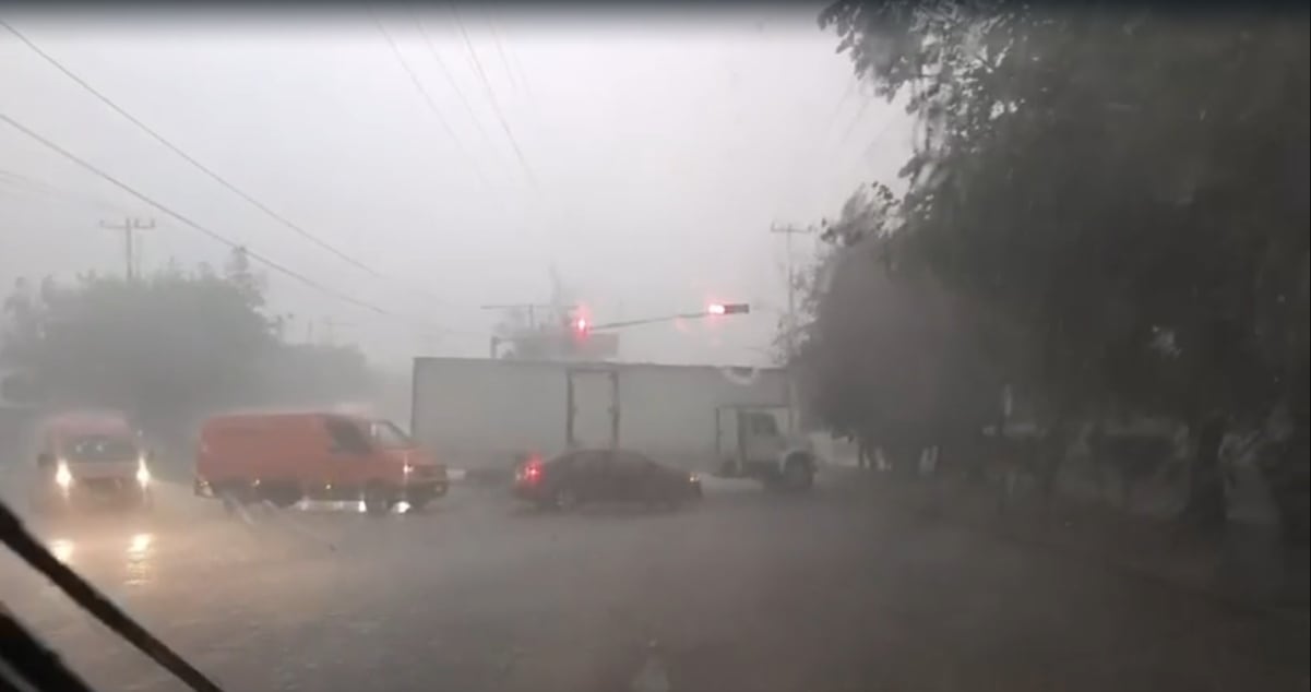 ️ Lluvias dejan anegaciones en distintas vialidades de Tulti