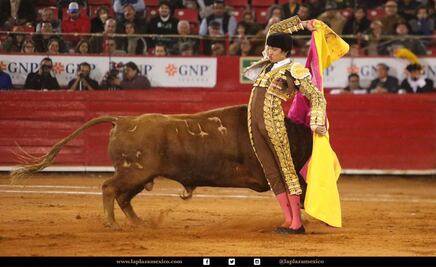 Juvenil tercia compone la tarde en la Plaza México