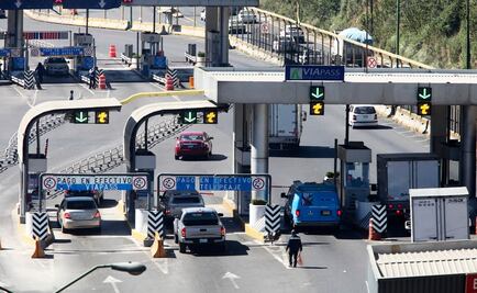 Regreso de vacacionistas satura autopistas de Toluca y Querétaro