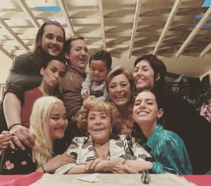 ¿Quiénes son las abuelas más jóvenes del espectáculo?