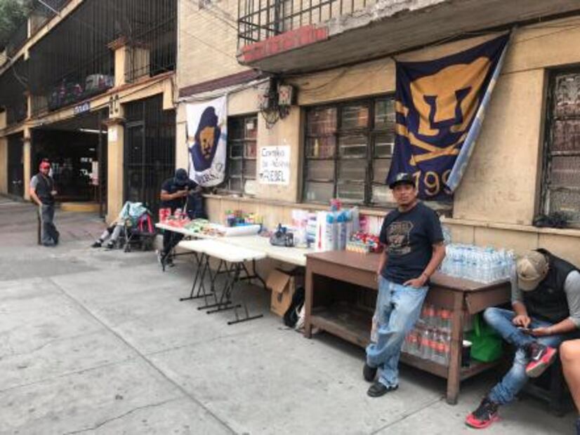 Barras del futbol mexicano se unen por México