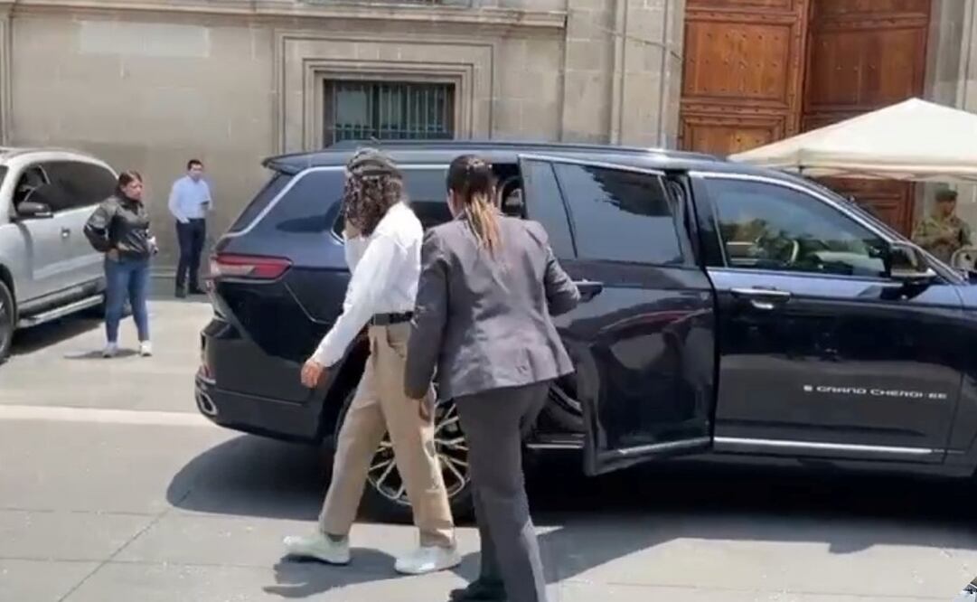 Bertha Alcalde, fiscal de la CDMX, llega a Palacio Nacional. Foto: Captura de pantalla
