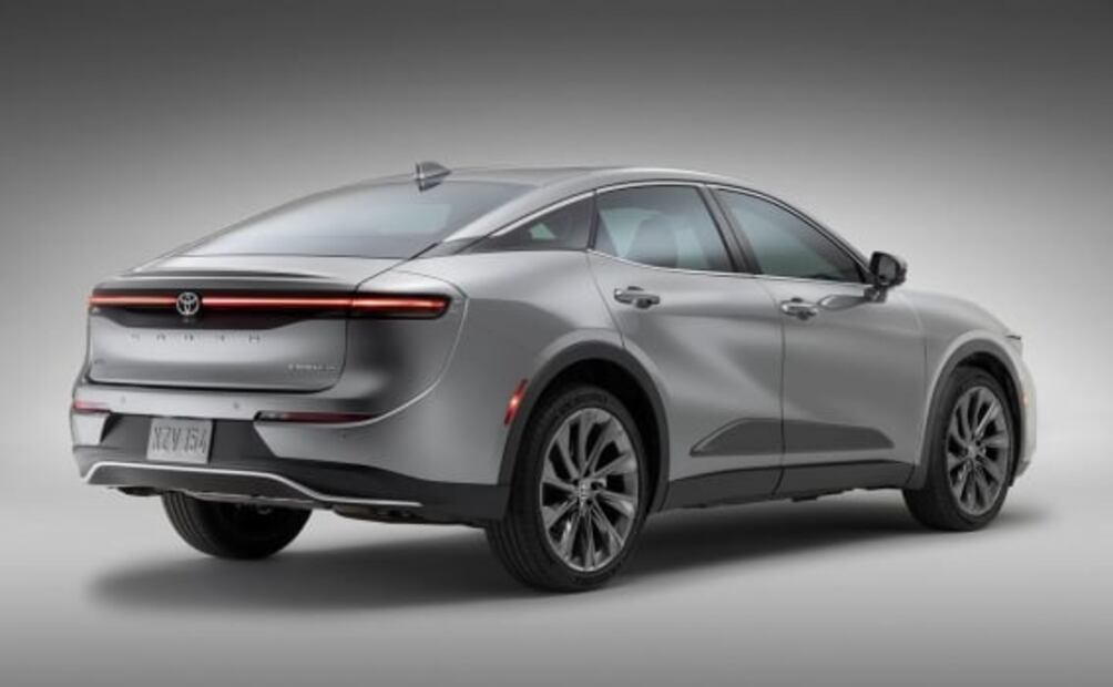 El Toyota Crown regresa después de 14 años de ausencia