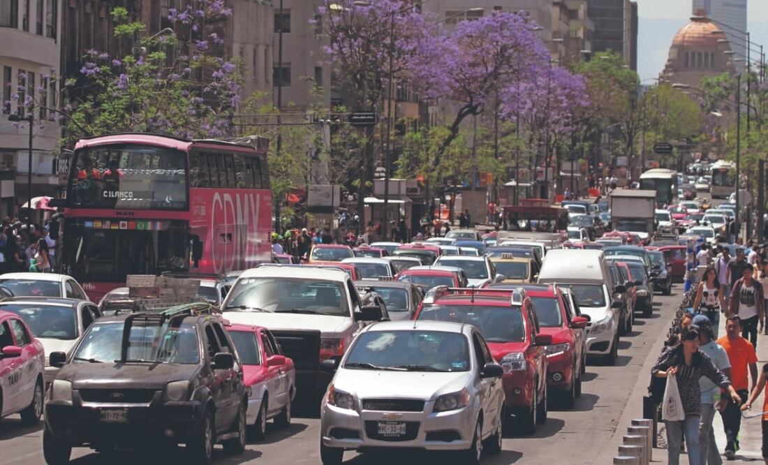 ¿Sabías que puedes evitar el pago de la tenencia si cumples con algunos requisitos? Conócelos junto al último día de pago de estos impuestos vehiculares. Foto: Archivo El Universal