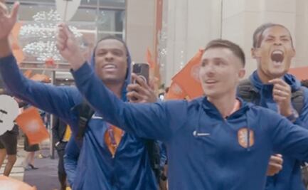 VIDEO: Jugadores de Países Bajos bailan el ‘Waka Waka’ para celebrar su pase a cuartos de final