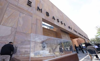 Embajada de EU aplaude a gobierno de México medidas contra competencia desleal; son una piedra en el zapato, dice