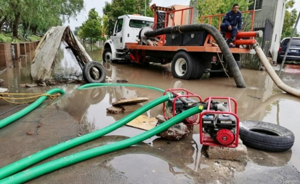 Reportan 80 viviendas inundadas tras lluvia de este martes en Zumpango 