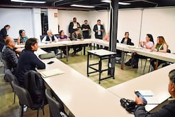 Llevan denuncias a la Secretaría de Gobierno