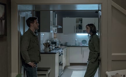 Patrick McAuley le tocó grabar con un lobo en “Abstenia” 