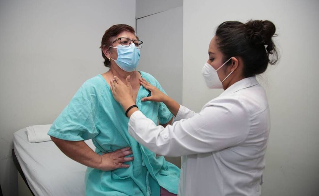 Cuando Diana Mojica (der.) se enteró de que tenía cáncer, les dijo a los médicos que hicieran lo necesario para salvarle la vida. Fotos: Especial.