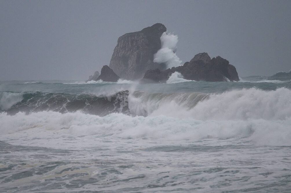 Los cambios en el ciclo del agua han sido difíciles de observar directamente, ya que un 80 % de las precipitaciones y la evaporación se produce sobre el océano.