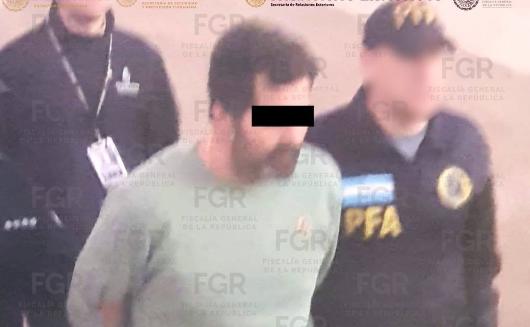 Contralmirante Fernando Farías Laguna ya se encuentra bajo resguardo de las Fuerzas Armadas de México. Foto: Especial