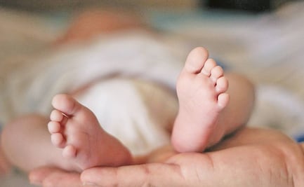 Joven arroja a su bebé por un barranco para no pagar pensión alimenticia