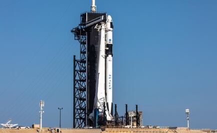 SpaceX and NASA astronauts aim for historic launch