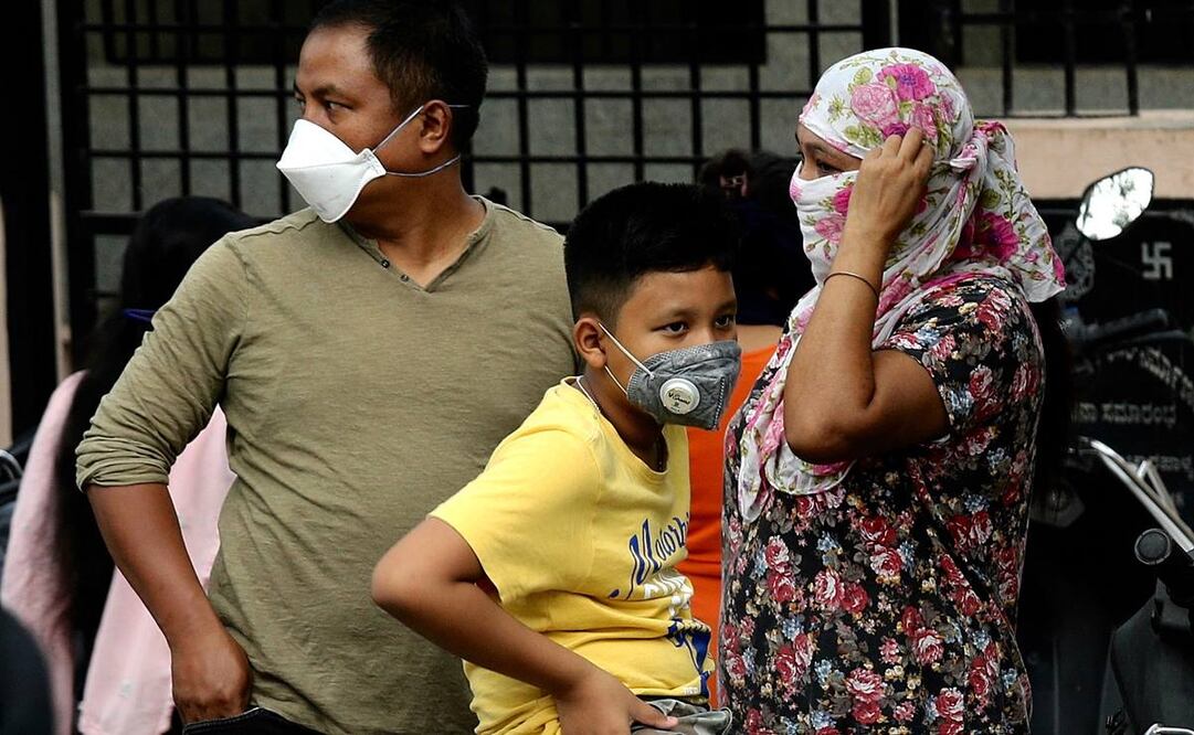 Ante el aumento de casos de Covid-19 las autoridades ordenaron el confinamiento de 75 distritos del país (Foto: EFE)