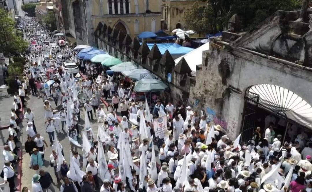 Diócesis de Cuernavaca realiza la XI Caminata por la Paz en Morelos (24/05/2025). Foto: X (@MonsRamonCastro)