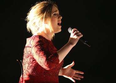 Adele lloró después de los Grammy
