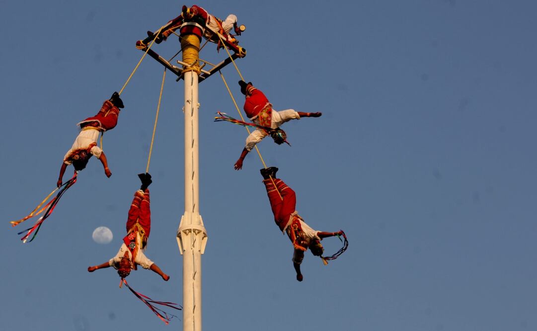 Desde 2009 el Rito de los Voladores que se realiza en México y Centroamérica es Patrimonio Cultural Inmaterial de la Humanidad. Foto: Juan Boites/ EL UNIVERSAL