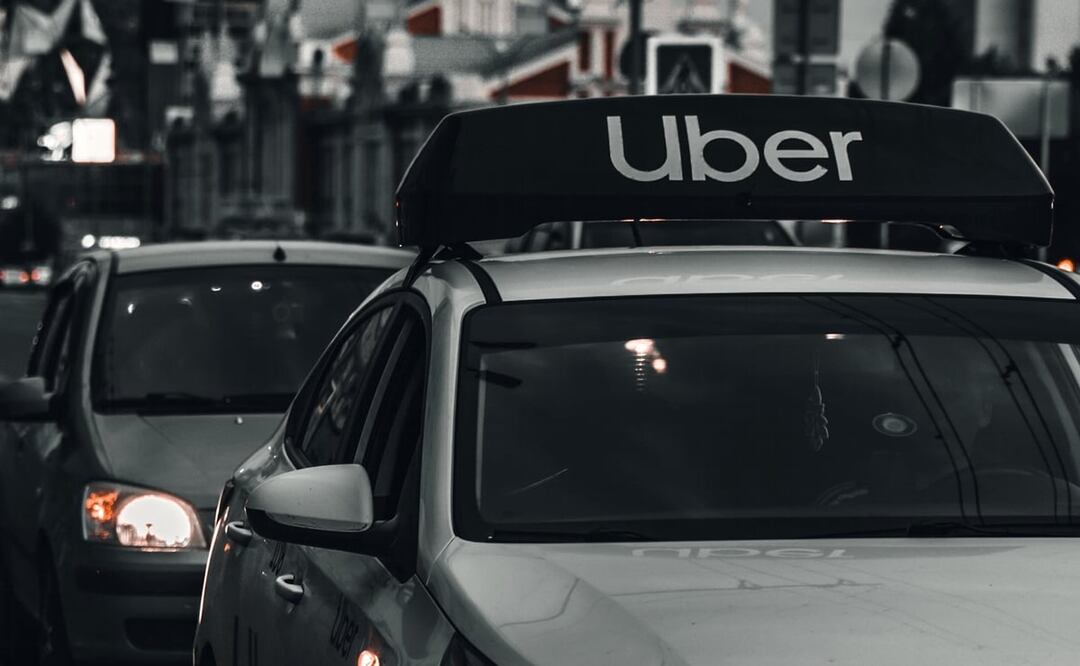 Uber no permitirá autos de combustión interna a partir de 2030
