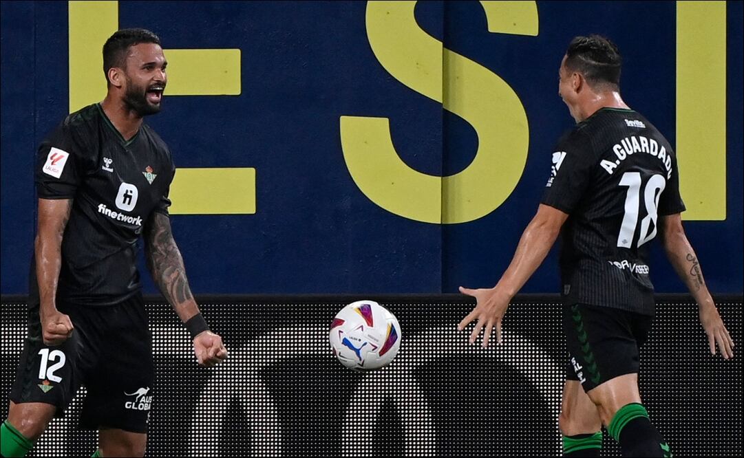 Andrés Guardado y Real Betis debutaron en la nueva temporada LaLiga con triunfo / FOTO: AFP