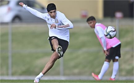 Raúl Jiménez viajará a El Salvador con la Selección Mexicana
