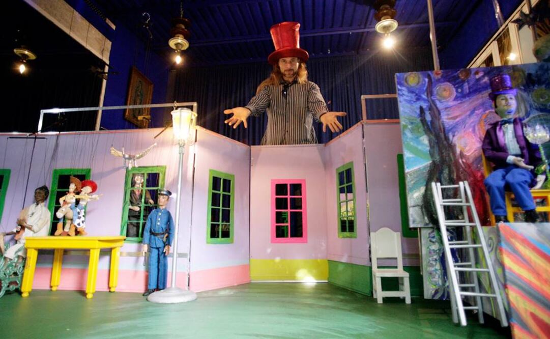 Héctor Mendoza Heinze es el actual director del Museo de Marionetas Alfín, ubicado en Julio Ruelas 22, colonia San José Insurgentes. (FOTO: Iván Stephens / EL UNIVERSAL)