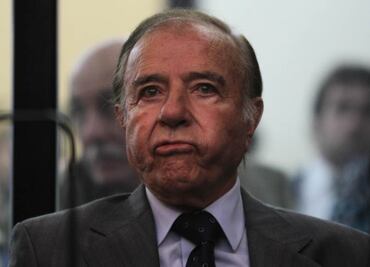 Prohíben al ex presidente Menem salir de Argentina