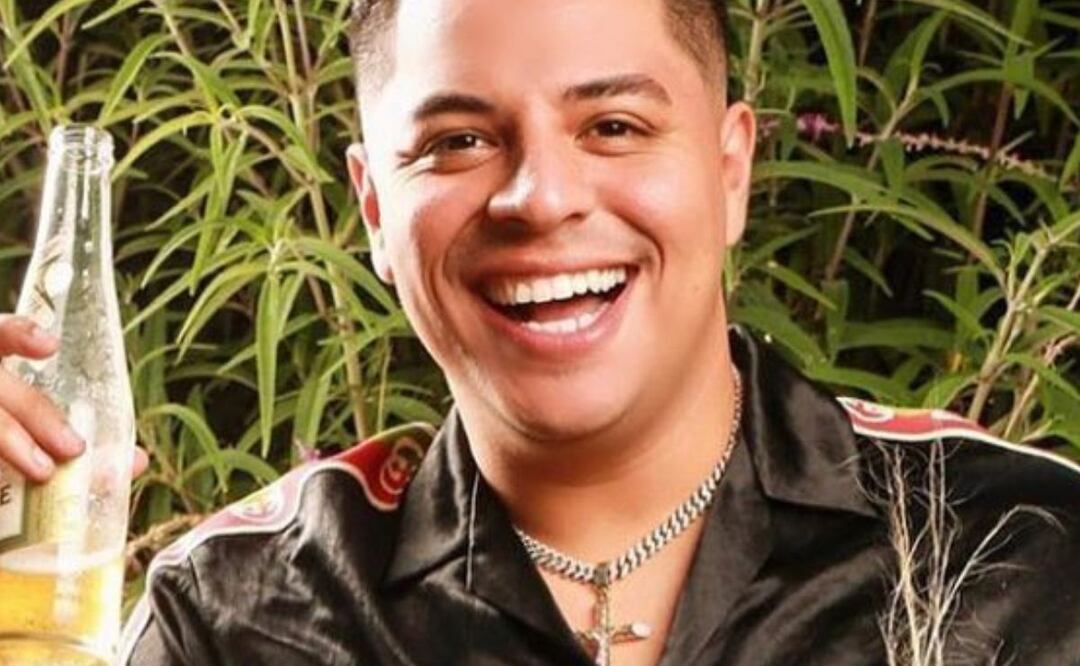 Eduin Caz. Foto: Instagram @grupofirme