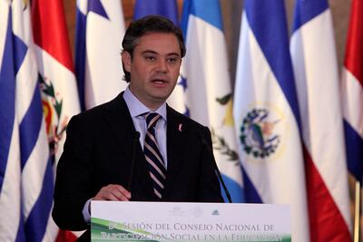 Anuncian descuento a 85 mil maestros faltistas