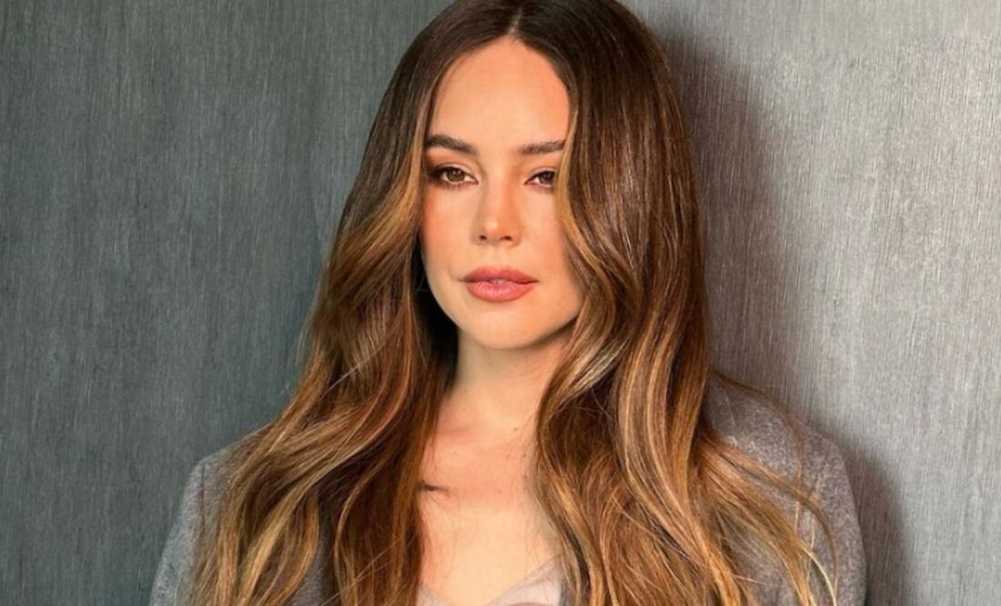 Camila Sodi da el ejemplo ideal de cómo vestir para salir a un paseo por la noche. Foto: Instagram @camilasodi_