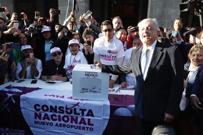 AMLO acepta errores en consulta, pero garantiza no alterar resultados y aceptarlos