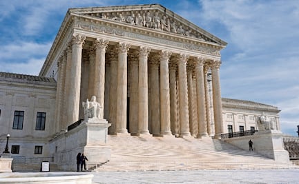 Corte Suprema de EU acepta revisión por vía rápida de legalidad de aranceles de Trump; proceso iniciará en noviembre