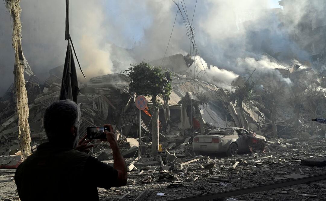 Israel impacta los suburbios sur de Beirut con tres bombardeos. Foto: EFE