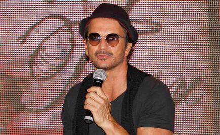 Ricardo Arjona suspende su gira y demanda a empresario