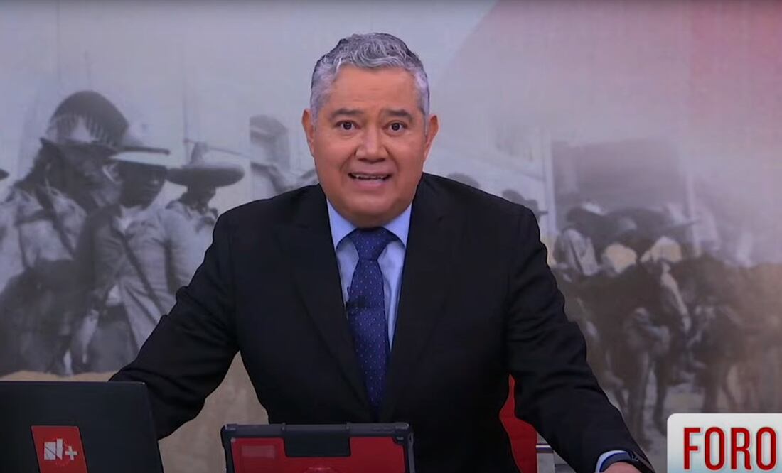 Santos Mondragón en la cobertura del desfile cívico militar de la Revolución Mexicana. Foto: YouTube Nmás