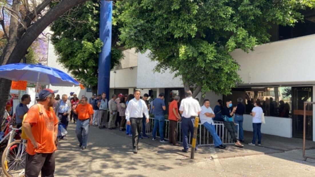 Aumenta afluencia en cajeros; bancos garantizan servicios ante Covid-19