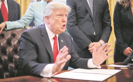 Trump cambia su versión sobre despido en FBI