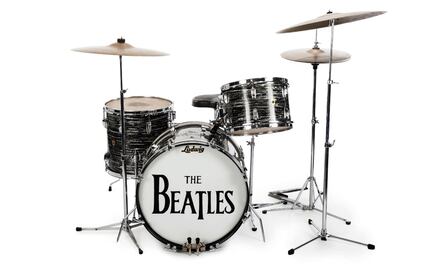 Ringo Starr subastará objetos de The Beatles