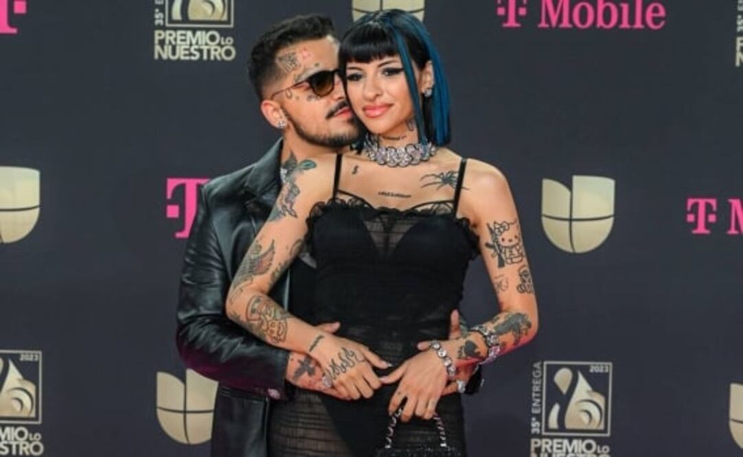 Christian Nodal y Cazzu levantaron sospechas de embarazo en Premios Lo Nuestro.