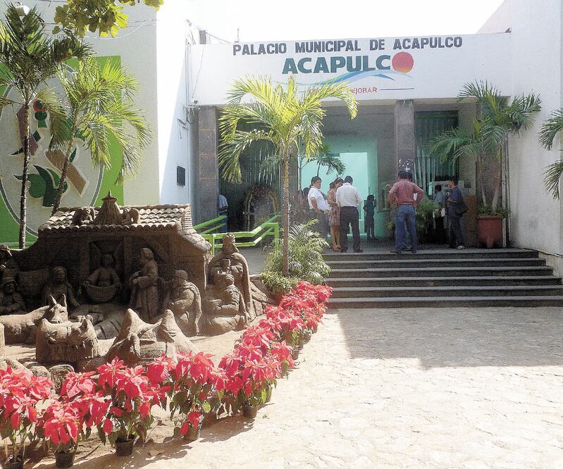 El ayuntamiento de Acapulco lamentó que la CFE cortara el suministro de energía eléctrica, pese a que su titular, Manuel Bartlett, dijo que no lo haría. Foto: ARCHIVO EL UNIVERSAL