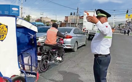 Padecen automovilistas obras de la línea Santa Martha-Chalco