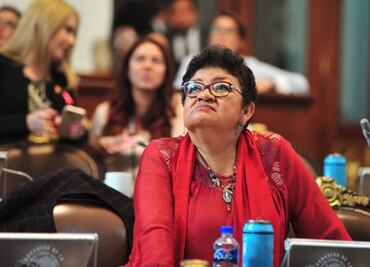 Acepta Ernestina Godoy posible salida de Congreso capitalino